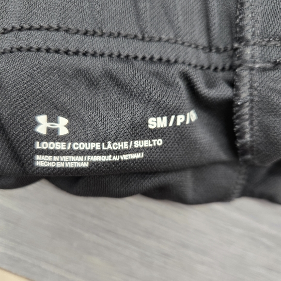 Under Armour Women's Black Athletic Shorts Size S - Picture 5 of 10